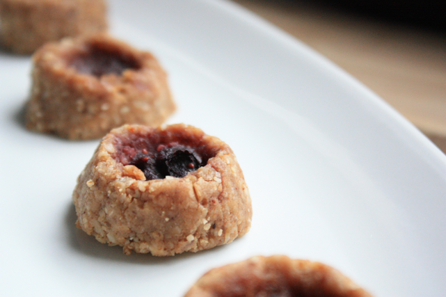 kitskitchen Raw PB&J Thumbprints